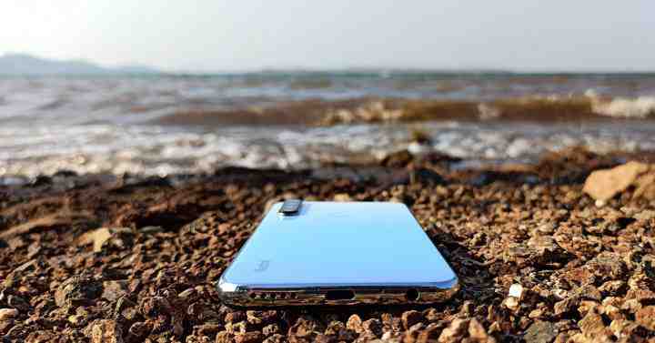 Consejos para proteger tu teléfono móvil en la playa